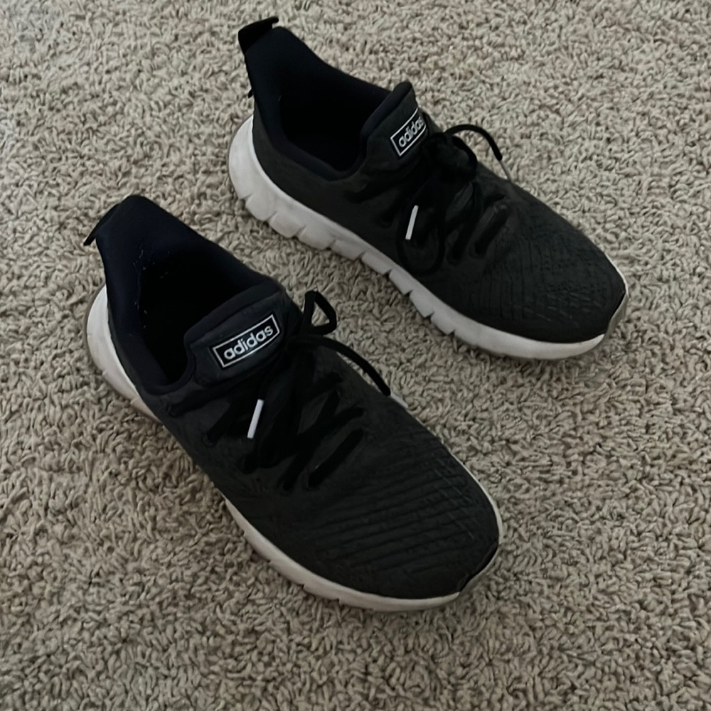 Adidas tennis shoes